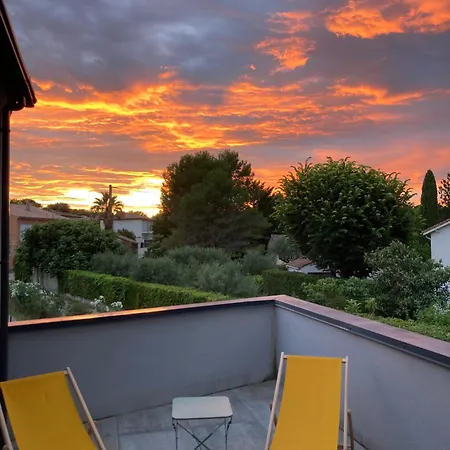 Plein Sud, Clim Et Piscine, 6 A 8 Personnes Holiday home *