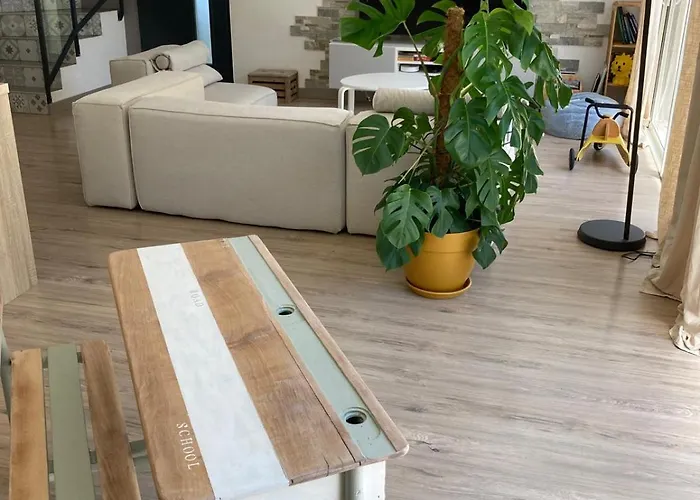 Plein Sud, Clim Et Piscine, 6 A 8 Personnes 度假居