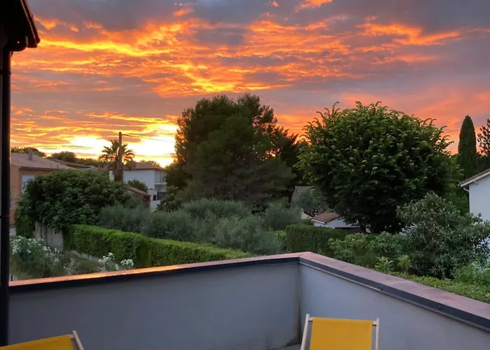 Plein Sud, Clim Et Piscine, 6 A 8 Personnes 度假居 *